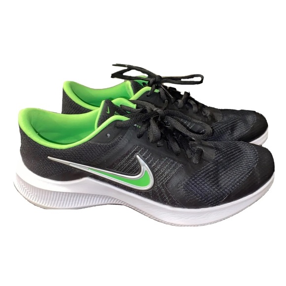 Mens green/black nike downshifter shoes size 7. - Picture 1 of 3